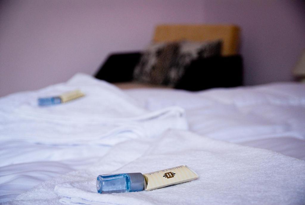 Pazonyi Fogado Es Etterem Hotell Nyírpazony Rum bild